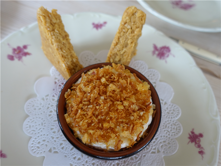 St Marcellin cheese with flapjacks